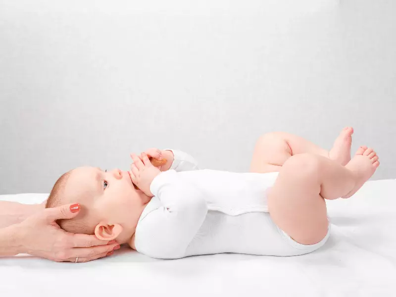 Pediatric Chiropractor For Kids Near Me in Aurora, CO. Chiropractic Care For Infants and Newborns.